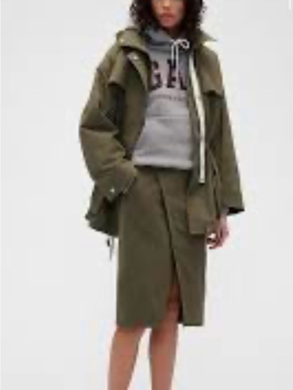 NWT- GAP x Victoria Beckham Cargo skirt